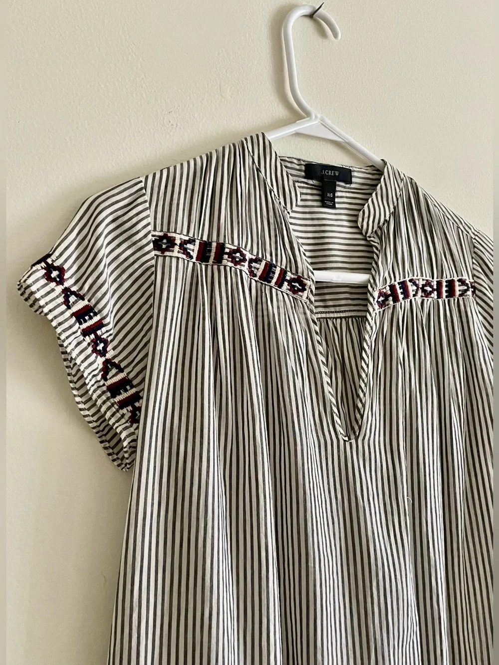 🐘 J. Crew Black and White Striped Embroidered V-Neck Tunic Dress 🐘